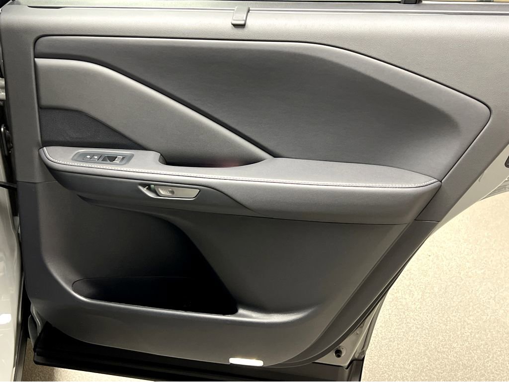 New 2026 Lexus TX 500h AWD image 20