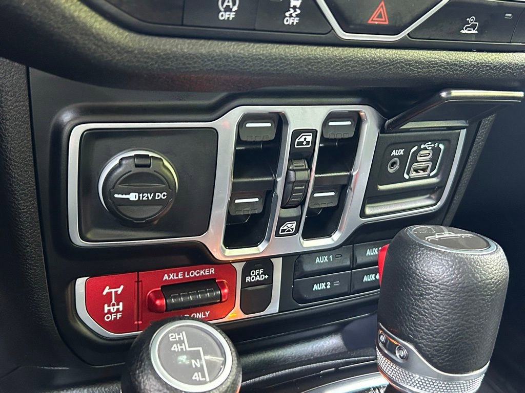 Certified 2025 Jeep Gladiator Willys image 43