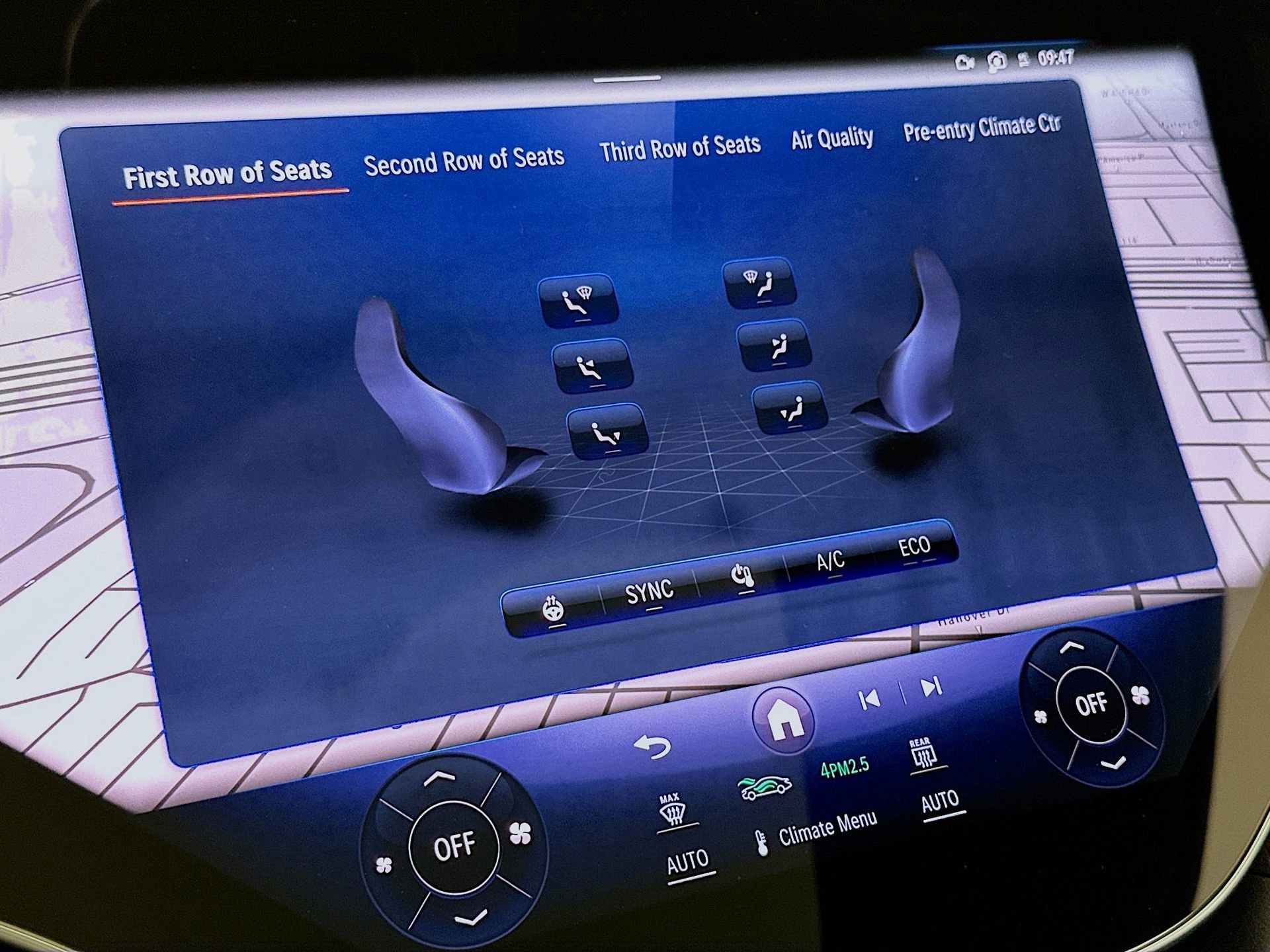 New 2026 Mercedes-Benz EQS 550 4MATIC SUV image 17
