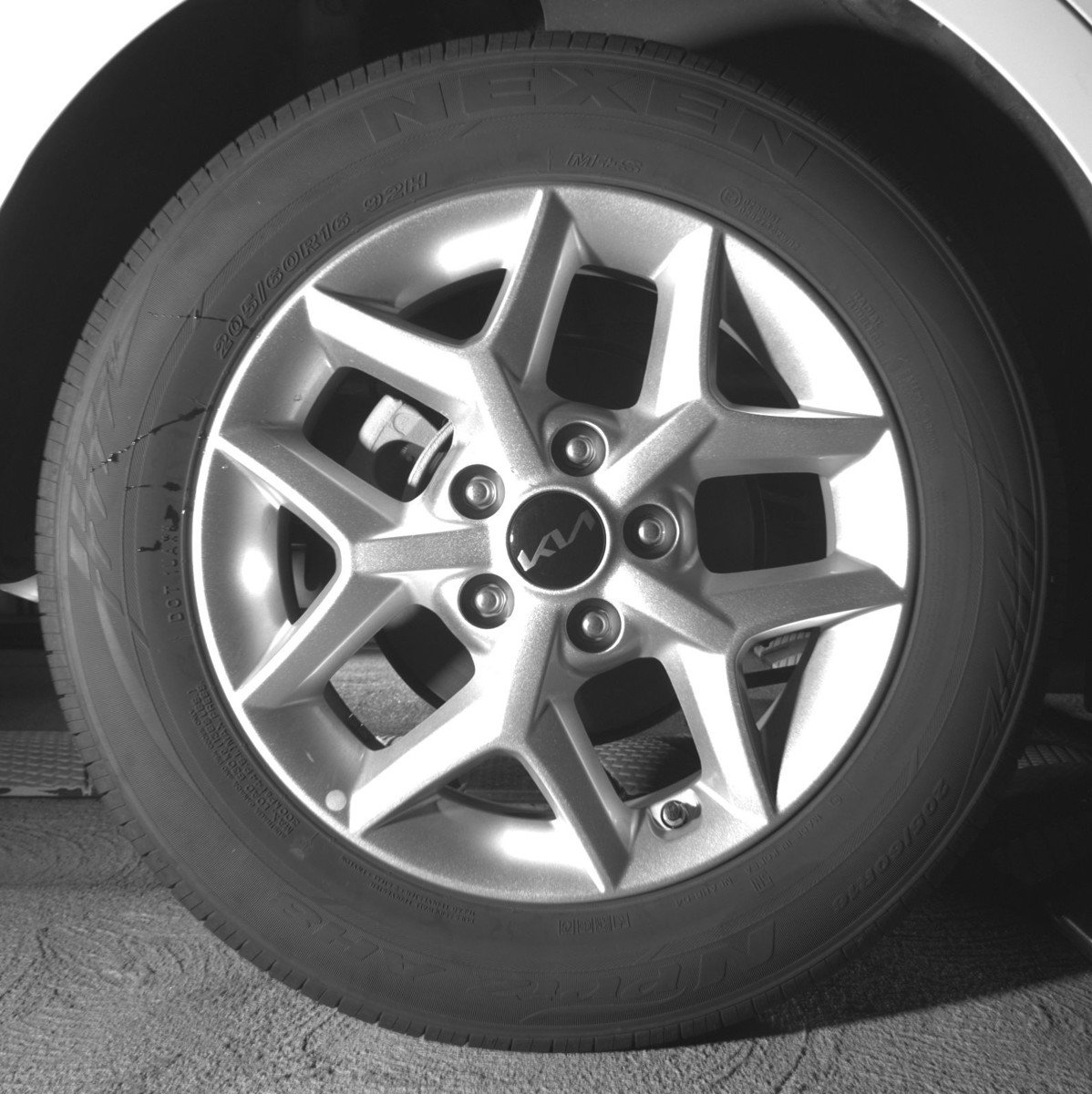Used 2025 Kia Soul LX w/ LX Technology Package FWD image 15