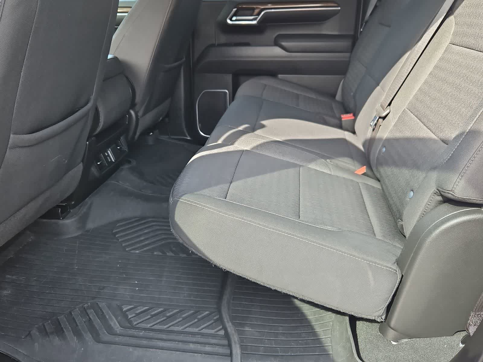 Used 2022 Chevrolet Silverado 1500 RST AWD/4WD image 15