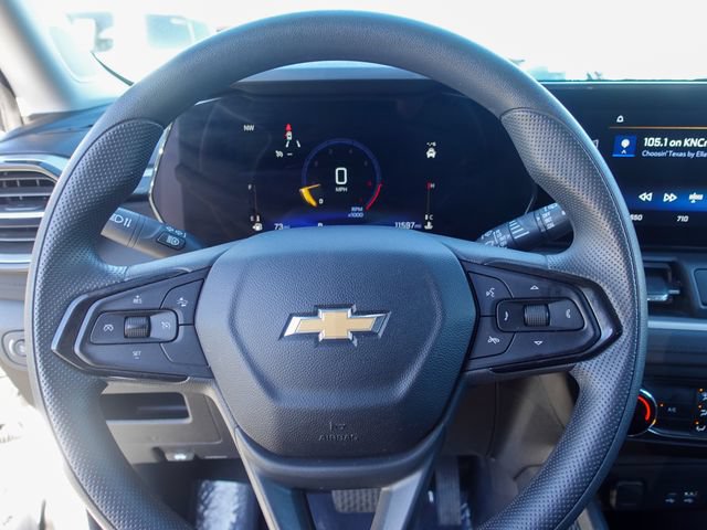 Used 2025 Chevrolet TrailBlazer LS w/ LS Convenience Package FWD image 12