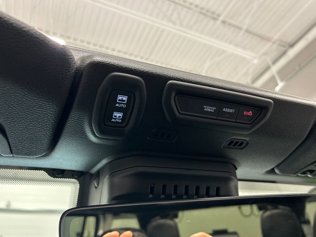 Used 2022 Jeep Wrangler Unlimited Sahara image 27