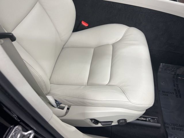 Used 2021 Volvo XC60 T5 Momentum w/ Protection Package Premier image 23