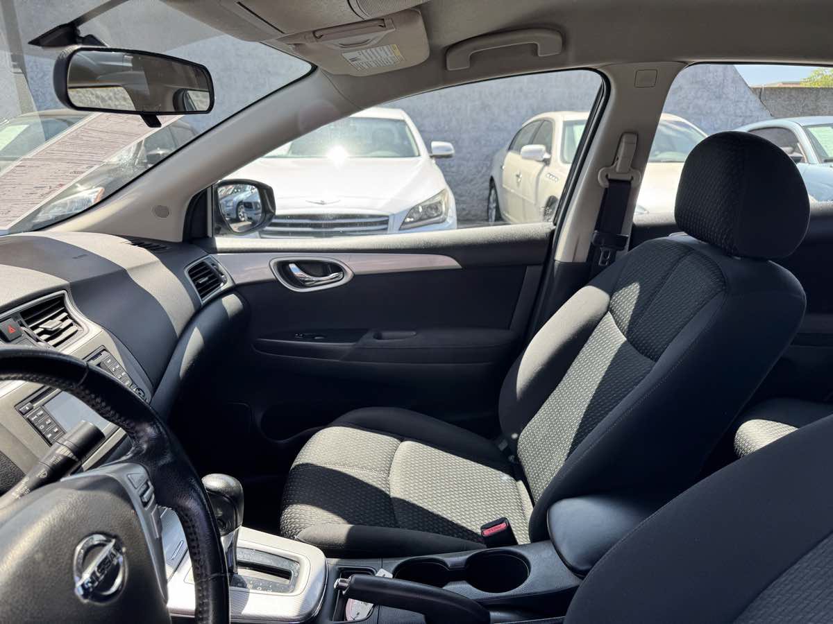 Used 2013 Nissan Sentra SR w/ Driver Pkg FWD image 32