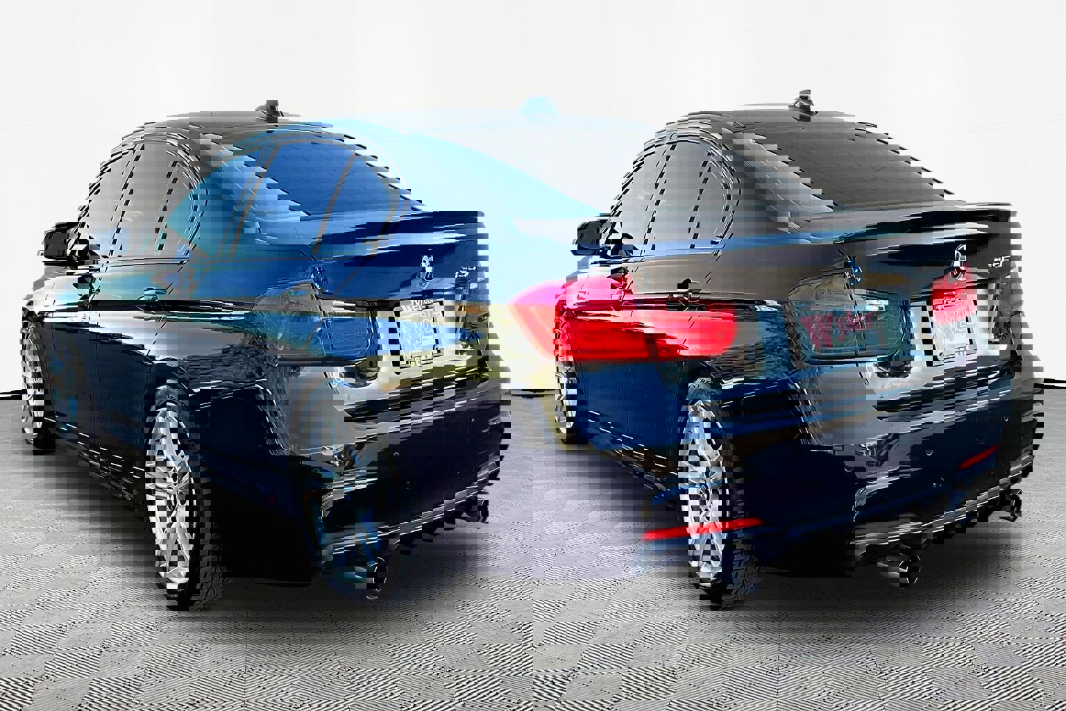 Used 2015 BMW 335i xDrive Sedan image 4