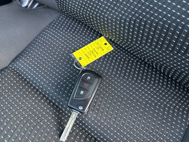 Used 2018 Toyota Corolla iM w/ Carpet Mat Package (TMS) FWD image 32