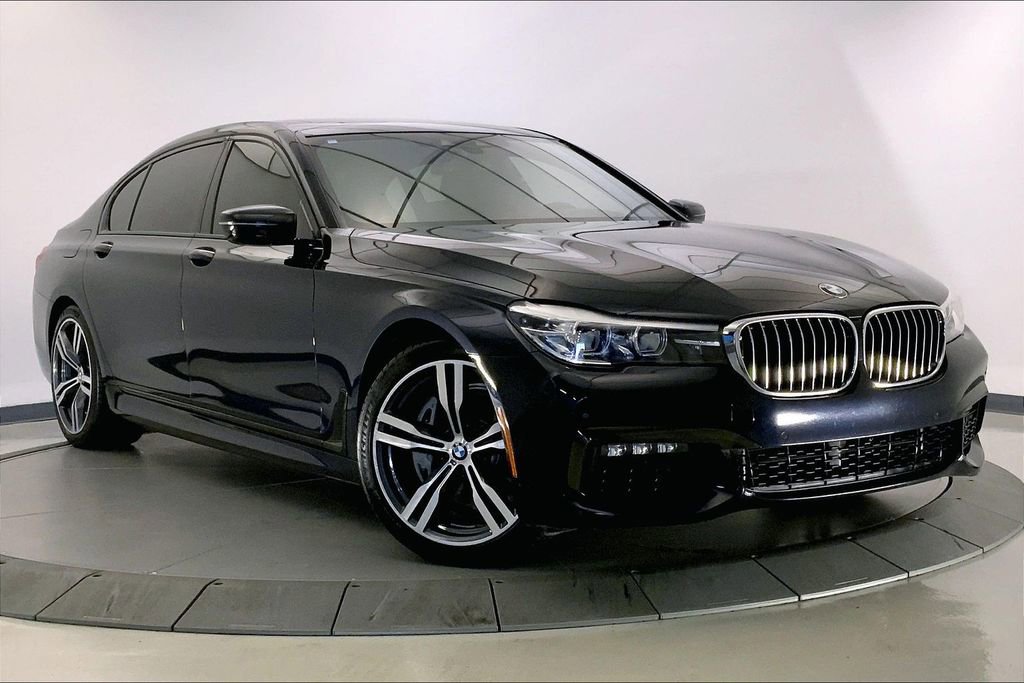 Used 2019 BMW 740i w/ Executive Package RWD image 33