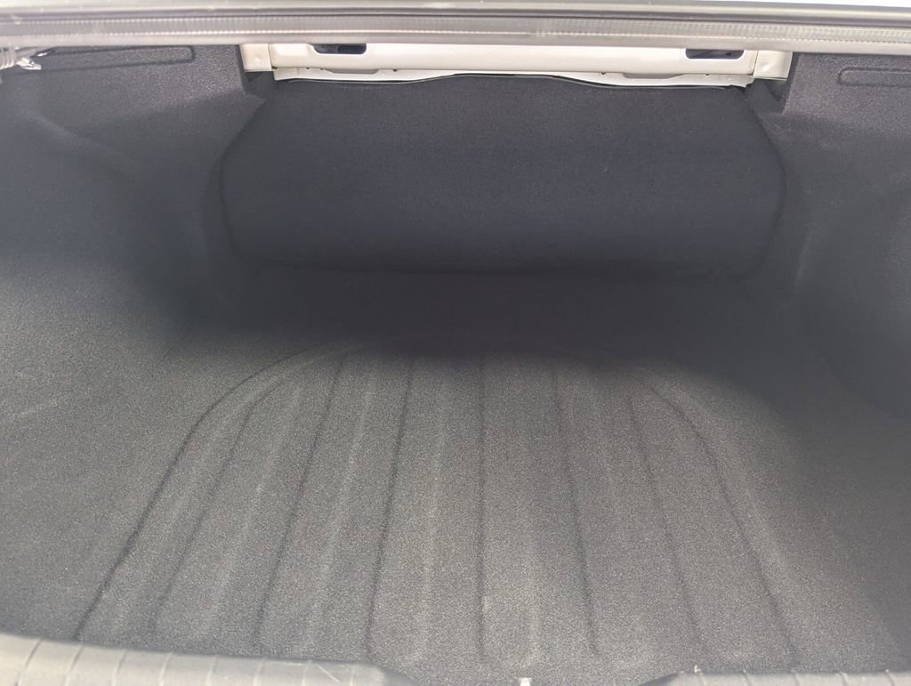 Used 2025 Hyundai Elantra SE image 25