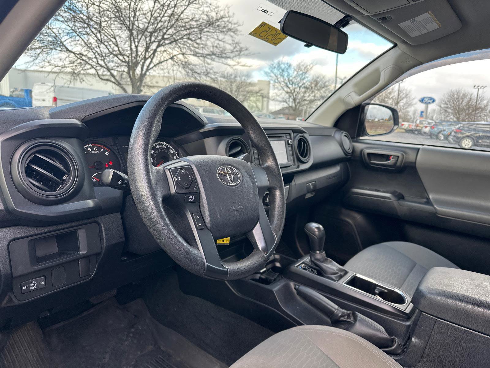 Used 2017 Toyota Tacoma SR image 16