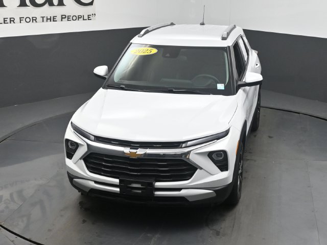 Used 2025 Chevrolet TrailBlazer LT AWD/4WD image 53