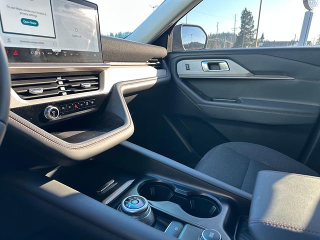 Used 2025 Ford Explorer Active image 22