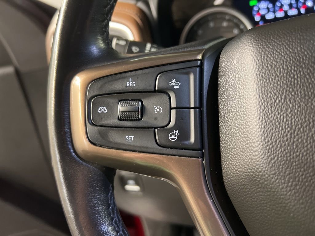 Used 2022 Chevrolet Silverado 1500 High Country w/ Technology Package image 19