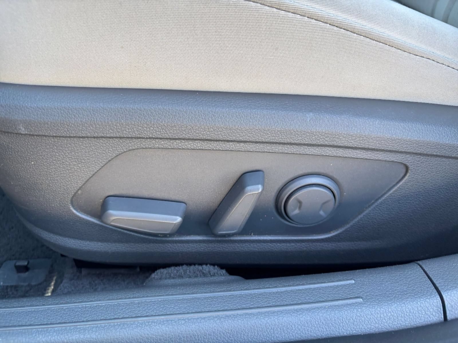 Used 2025 Hyundai Sonata SEL FWD image 21