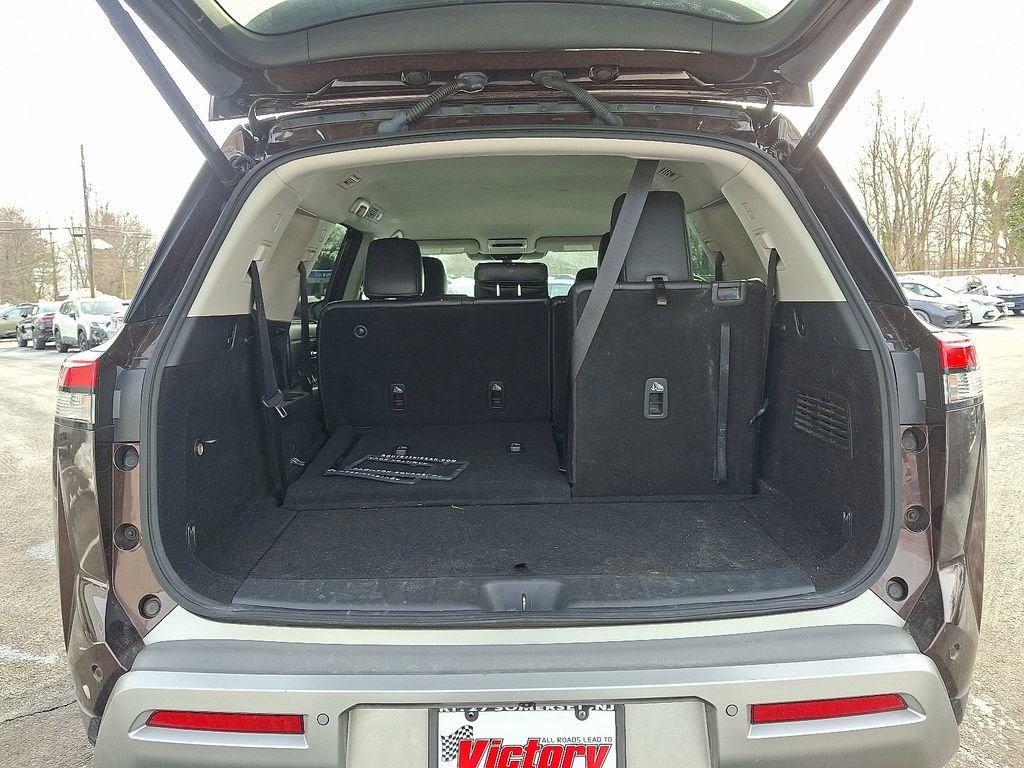 Used 2022 Nissan Pathfinder SL image 27