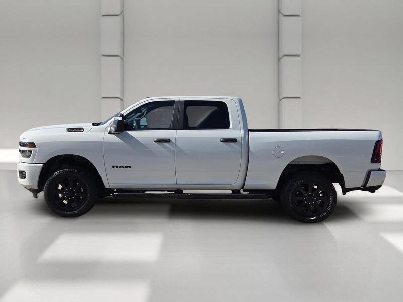 Used 2026 RAM 2500 Big Horn AWD/4WD image 2