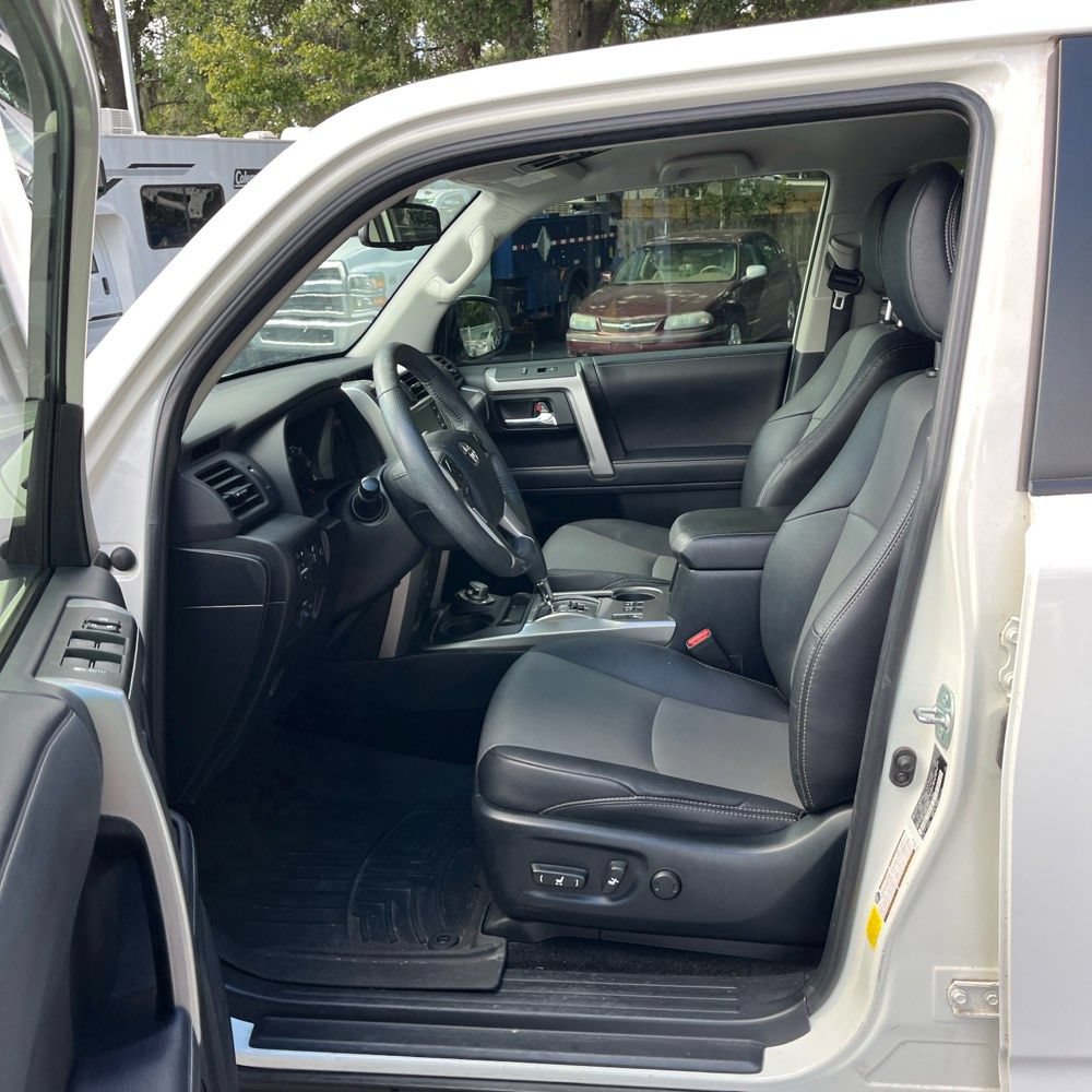 Used 2022 Toyota 4Runner SR5 Premium AWD/4WD image 2
