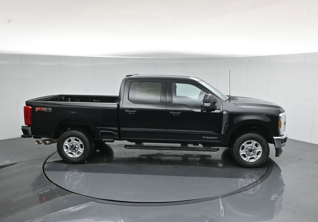 New 2026 Ford F250 XLT w/ FX4 Off-Road Package image 53
