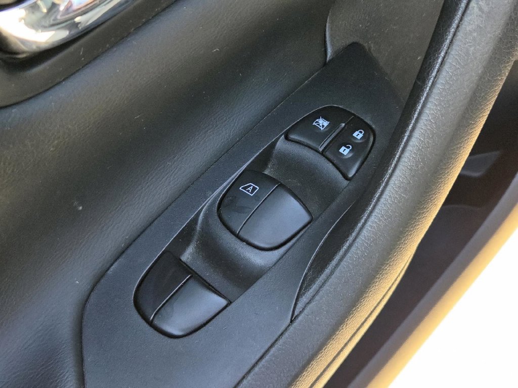 Used 2018 Nissan Altima 2.5 SR w/ SR Special Edition FWD image 15