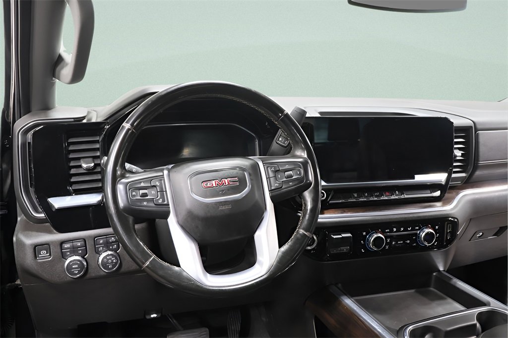 Used 2024 GMC Sierra 2500 SLT w/ SLT Convenience Package image 8