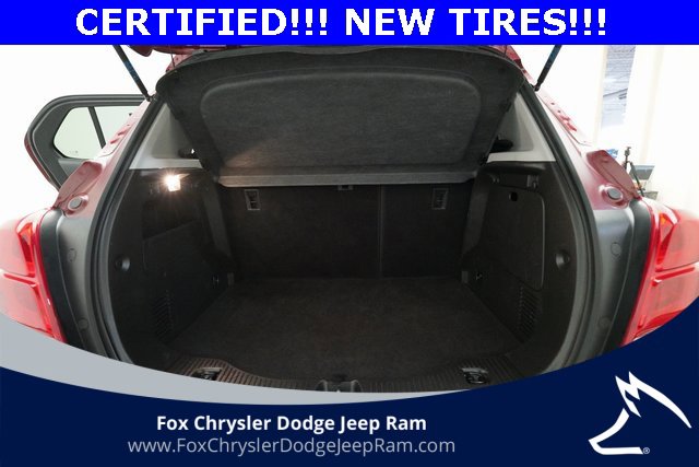 Used 2022 Chevrolet Trax LT w/ LT Convenience Package image 10