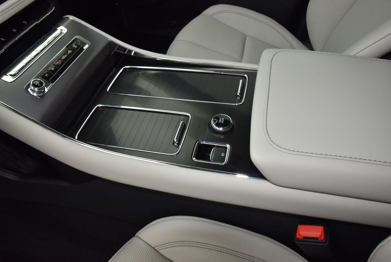 New 2026 Lincoln Aviator AWD image 31