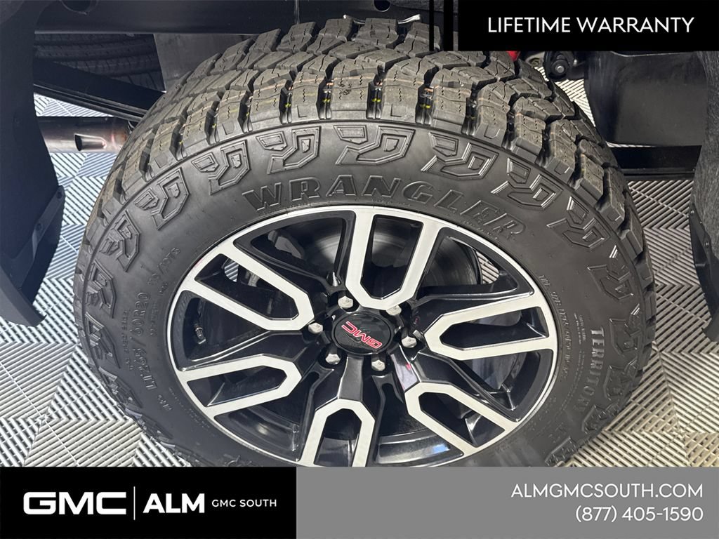 New 2026 GMC Sierra 1500 AT4 w/ AT4 Premium Package AWD/4WD image 19