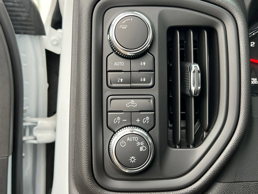 New 2024 GMC Sierra 1500 Pro w/ Pro Value Package AWD/4WD image 17