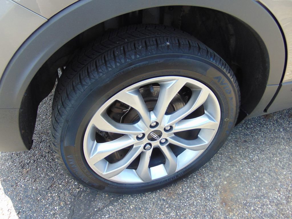 Used 2017 Lincoln MKC Select AWD/4WD image 25
