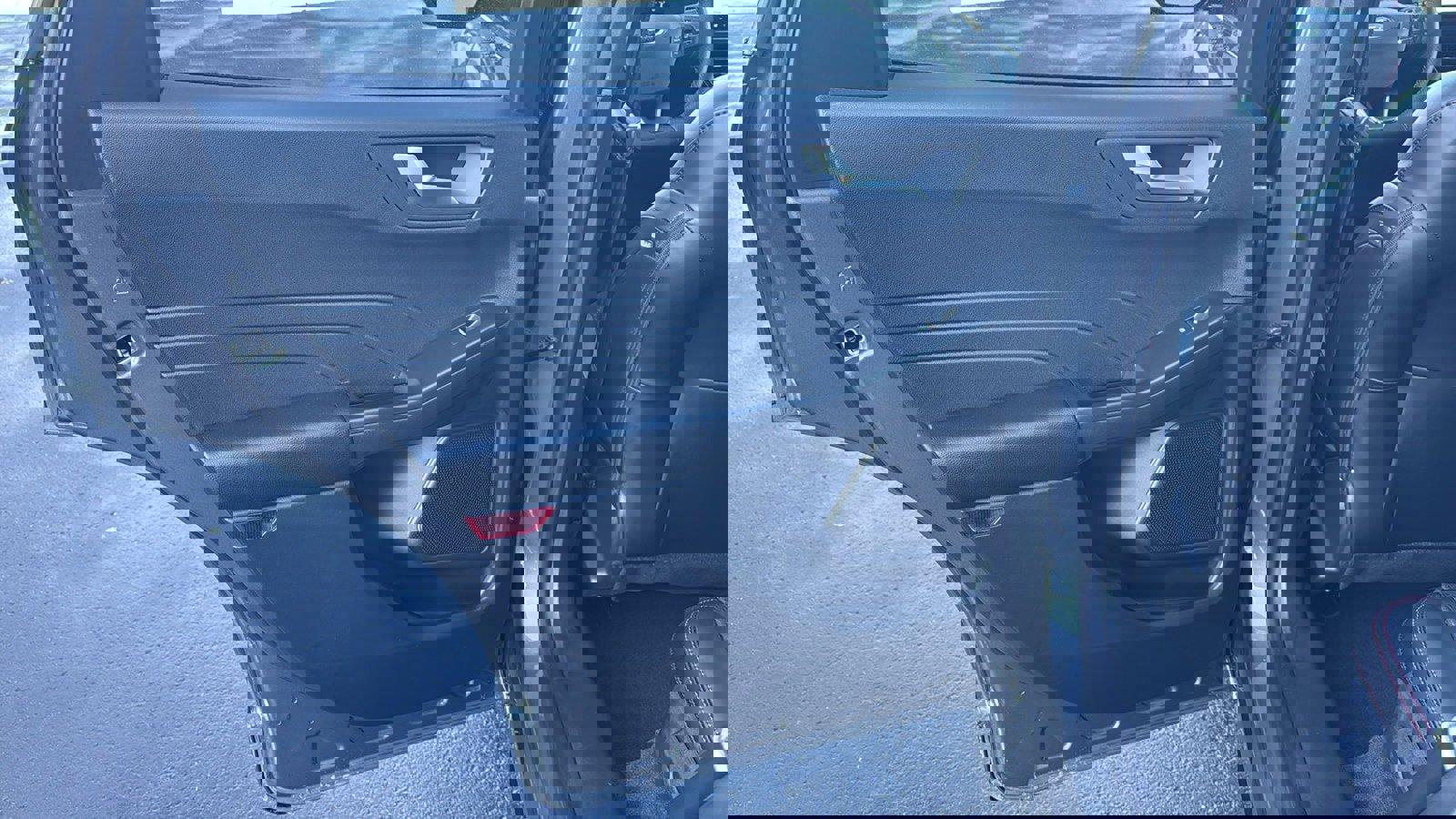 New 2026 Ford Escape ST-Line w/ Tech Pack #1 image 28