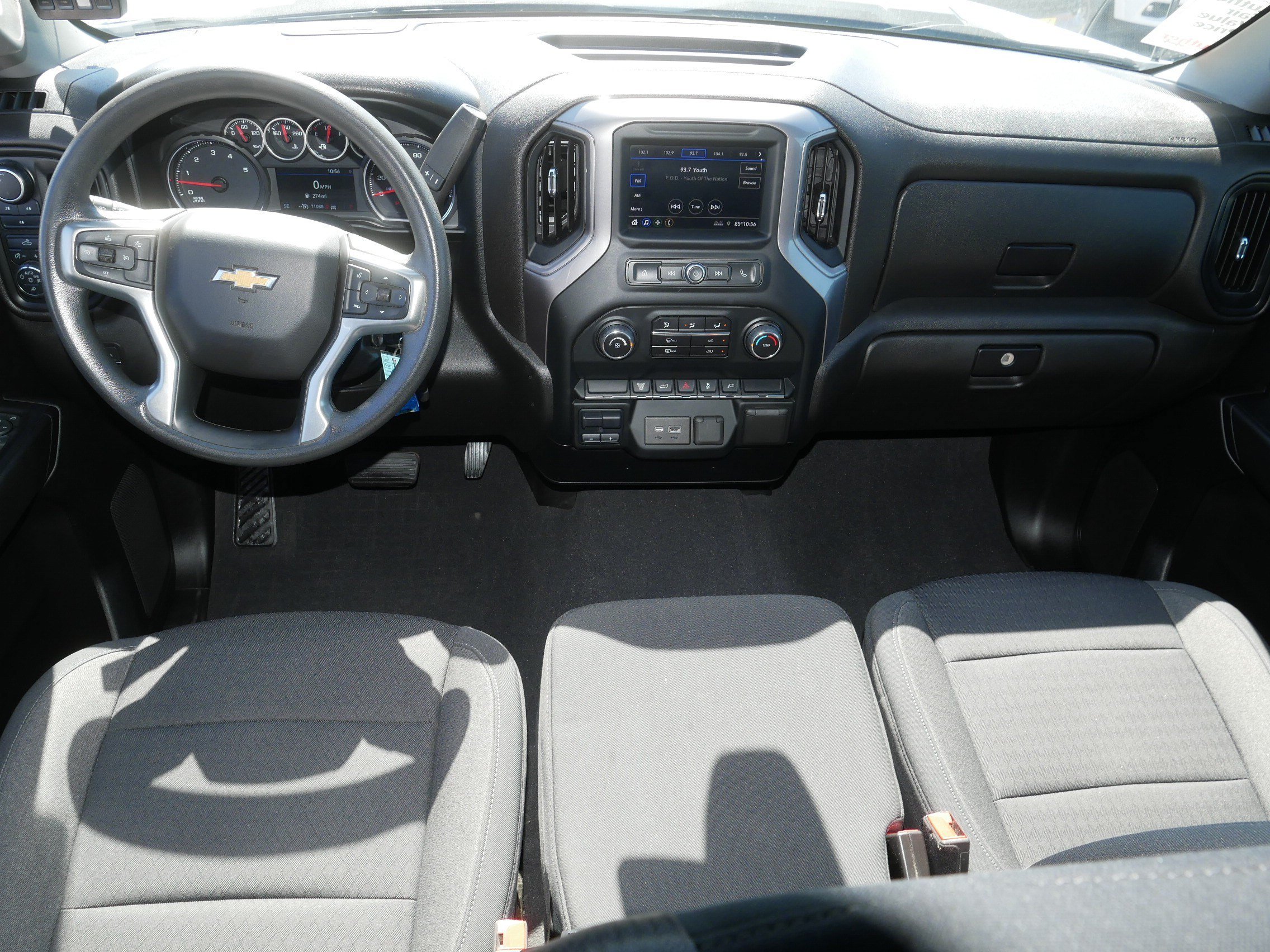 Used 2022 Chevrolet Silverado 2500 Custom w/ Custom Value Package AWD/4WD image 10