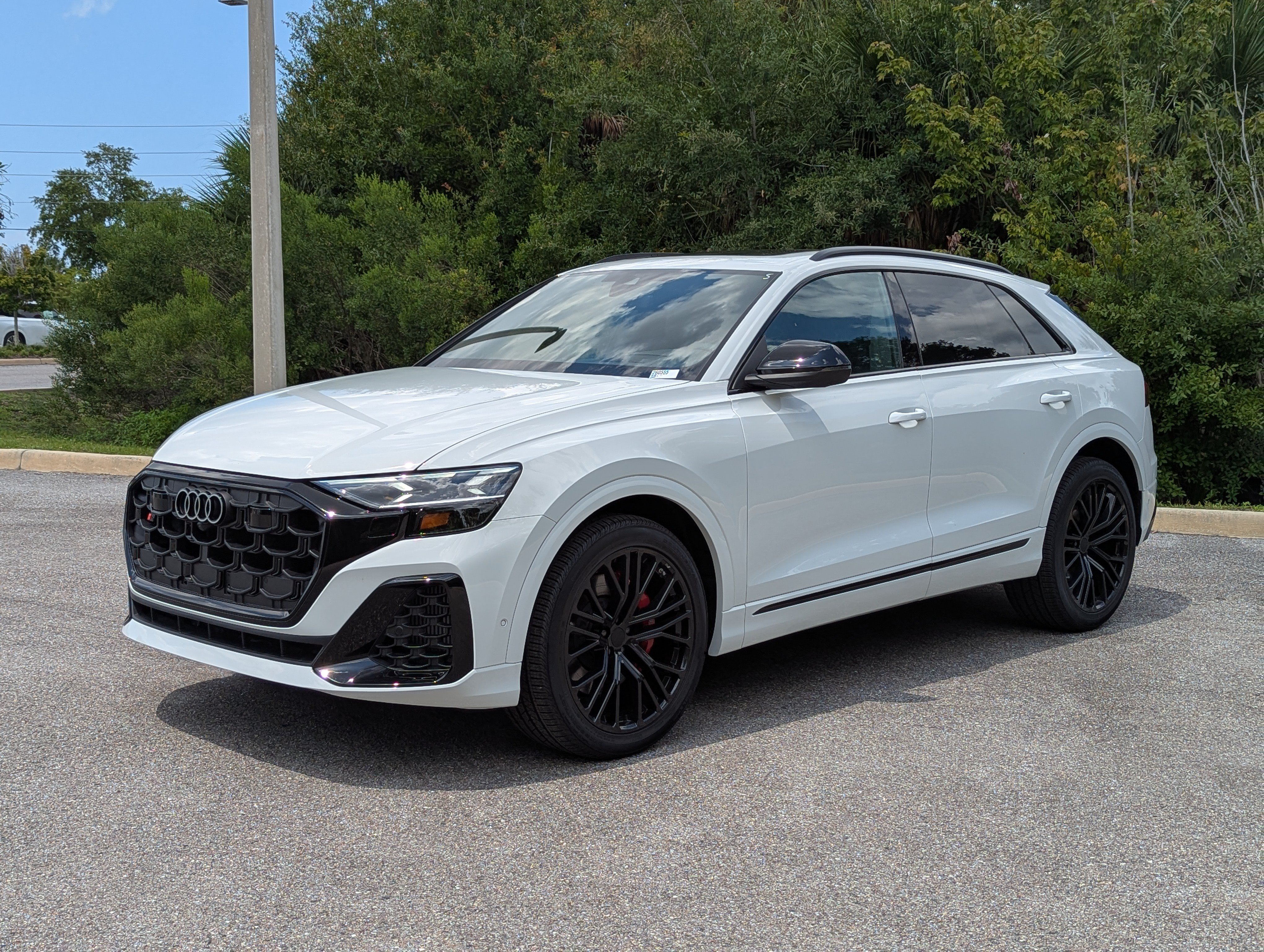 New 2026 Audi SQ8 Prestige AWD/4WD image 3