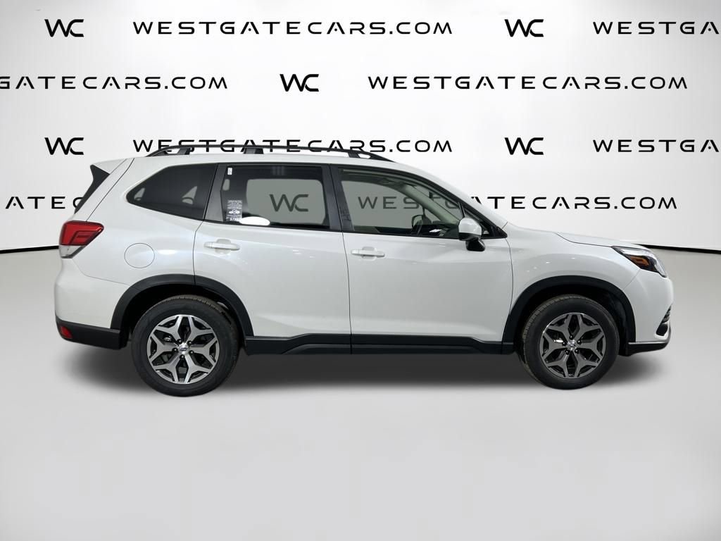 Used 2023 Subaru Forester Premium image 44