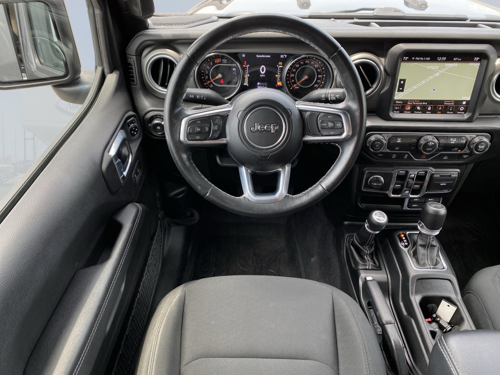 Used 2022 Jeep Wrangler Unlimited Sahara AWD/4WD image 12