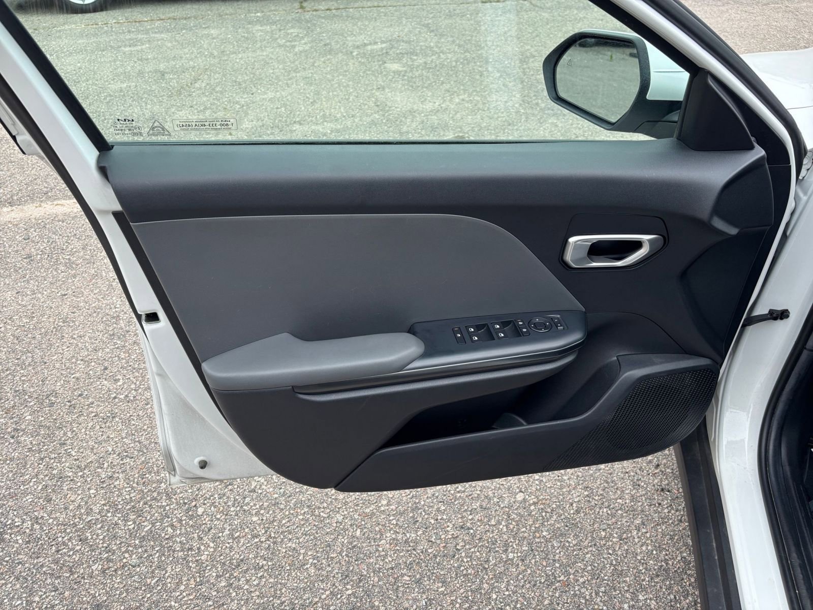 Used 2025 Kia K4 FWD image 18