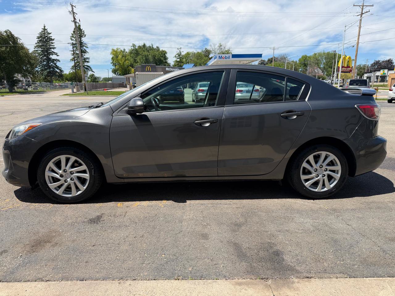 Used 2012 MAZDA MAZDA3 i Touring FWD image 6