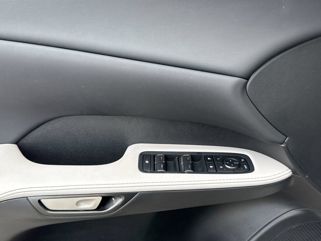 Used 2023 Lexus RX 350 Premium w/ Accessory Package AWD/4WD image 15