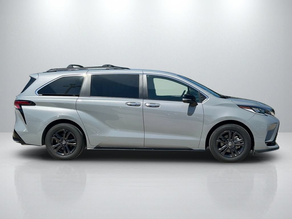 Certified 2024 Toyota Sienna XSE w/ XSE Premium Package AWD/4WD image 4