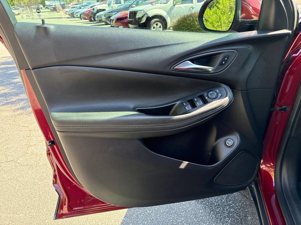Used 2024 Buick Encore GX Preferred w/ Comfort Package FWD image 13