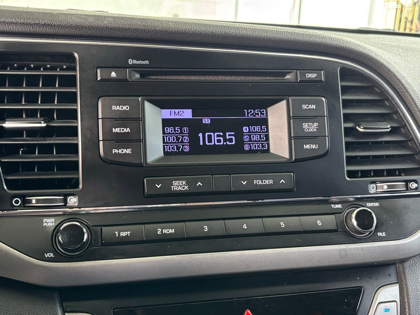 Used 2018 Hyundai Elantra SE FWD image 7