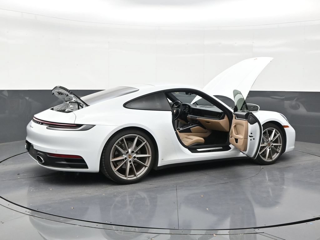 Used 2022 Porsche 911 Carrera RWD image 28