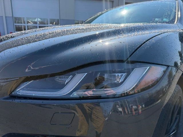 Used 2023 Jaguar F-PACE S image 12