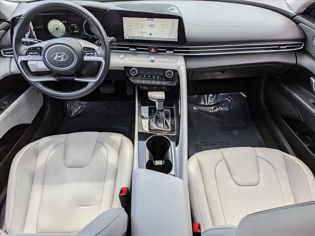 Used 2021 Hyundai Elantra Limited image 19