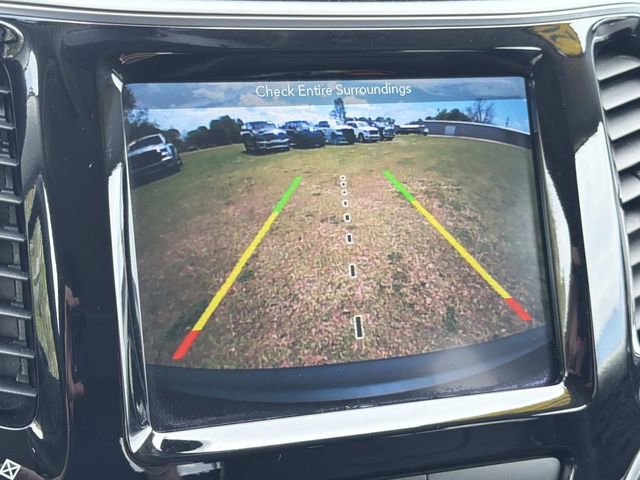 Used 2019 Jeep Cherokee Limited w/ Luxury Group FWD image 32