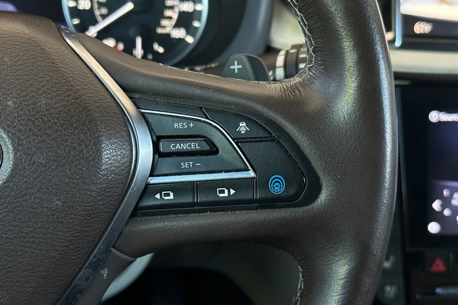 Used 2019 INFINITI QX50 Essential w/ Sensory Package AWD/4WD image 29