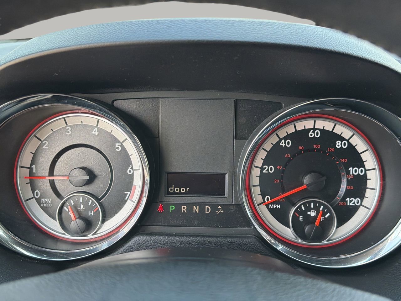 Used 2016 Dodge Grand Caravan SE FWD image 28