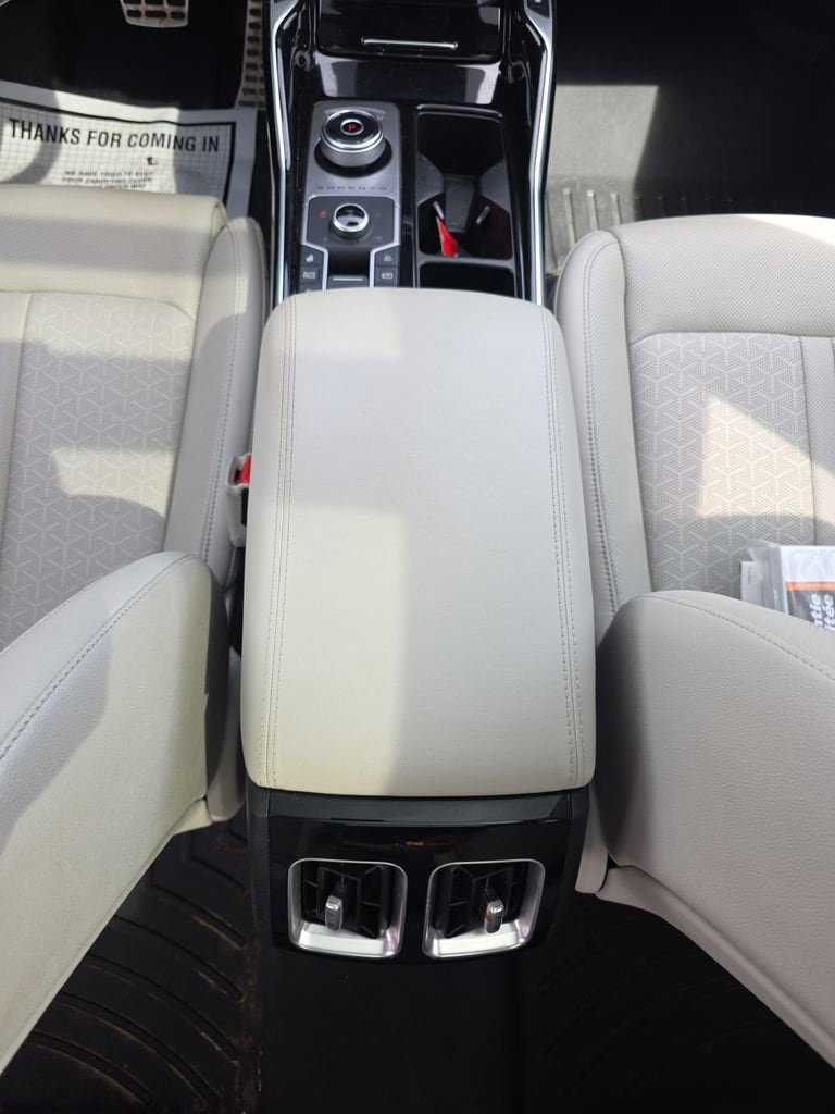 Used 2022 Kia Sorento SX Prestige w/ Panoramic Sunroof Package AWD/4WD image 26