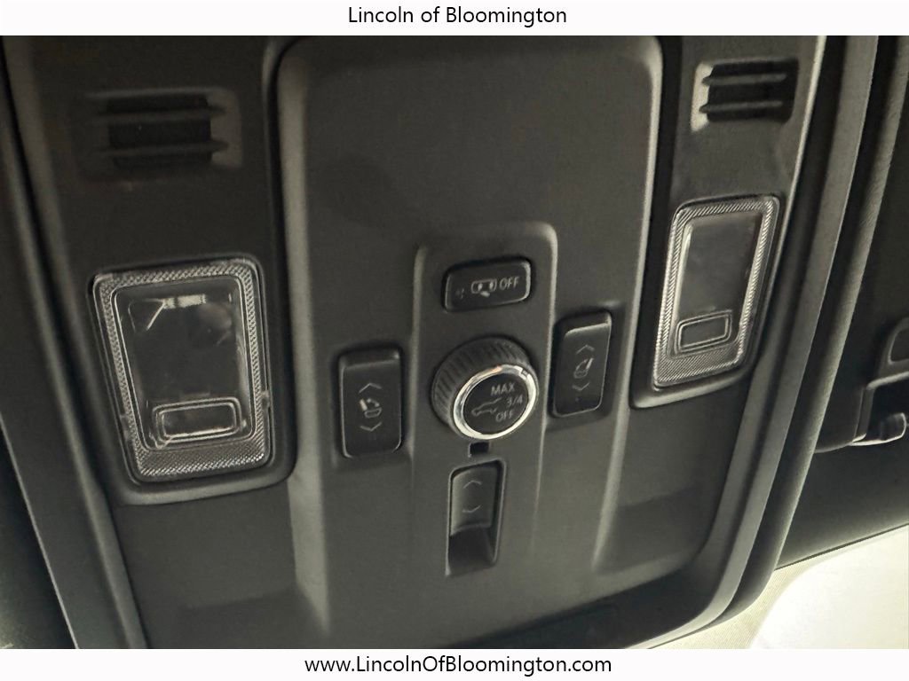 Used 2025 GMC Yukon Denali AWD/4WD image 58