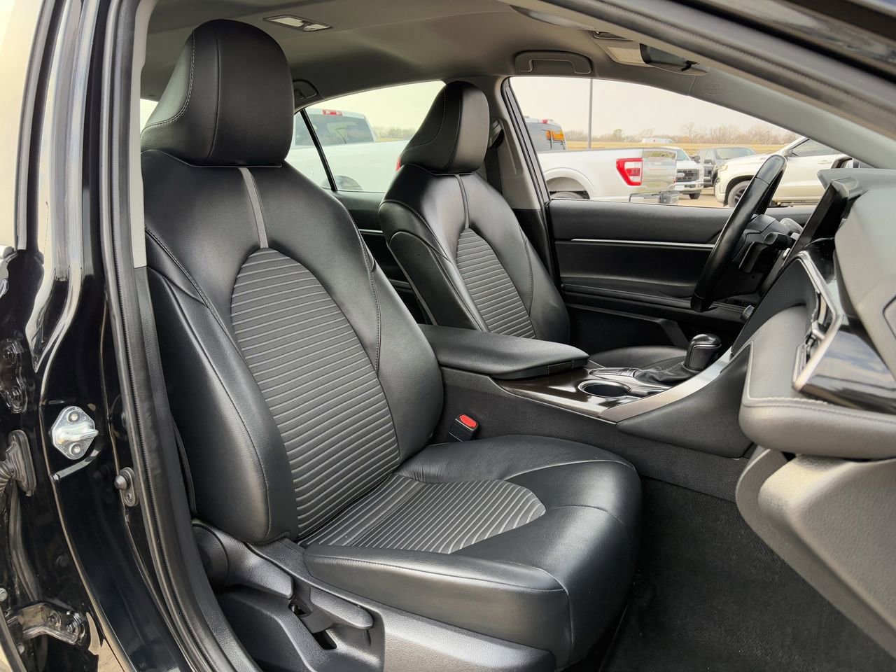 Used 2023 Toyota Camry SE image 28