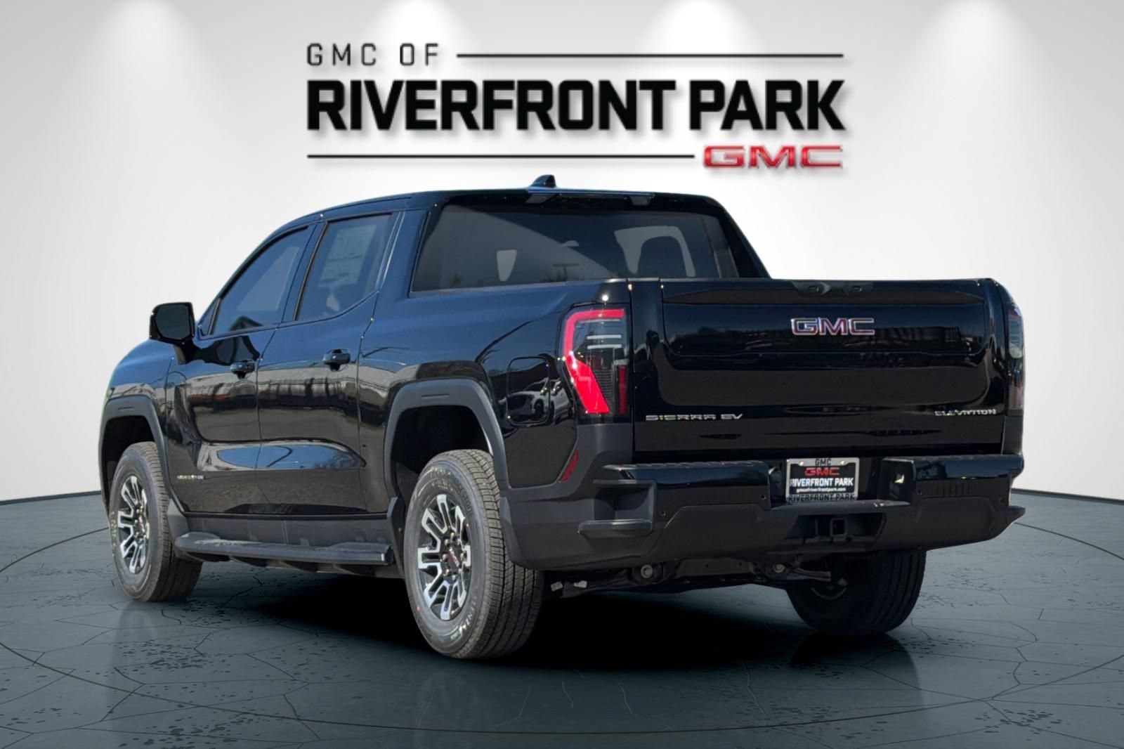 New 2026 GMC Sierra EV Elevation AWD/4WD image 5